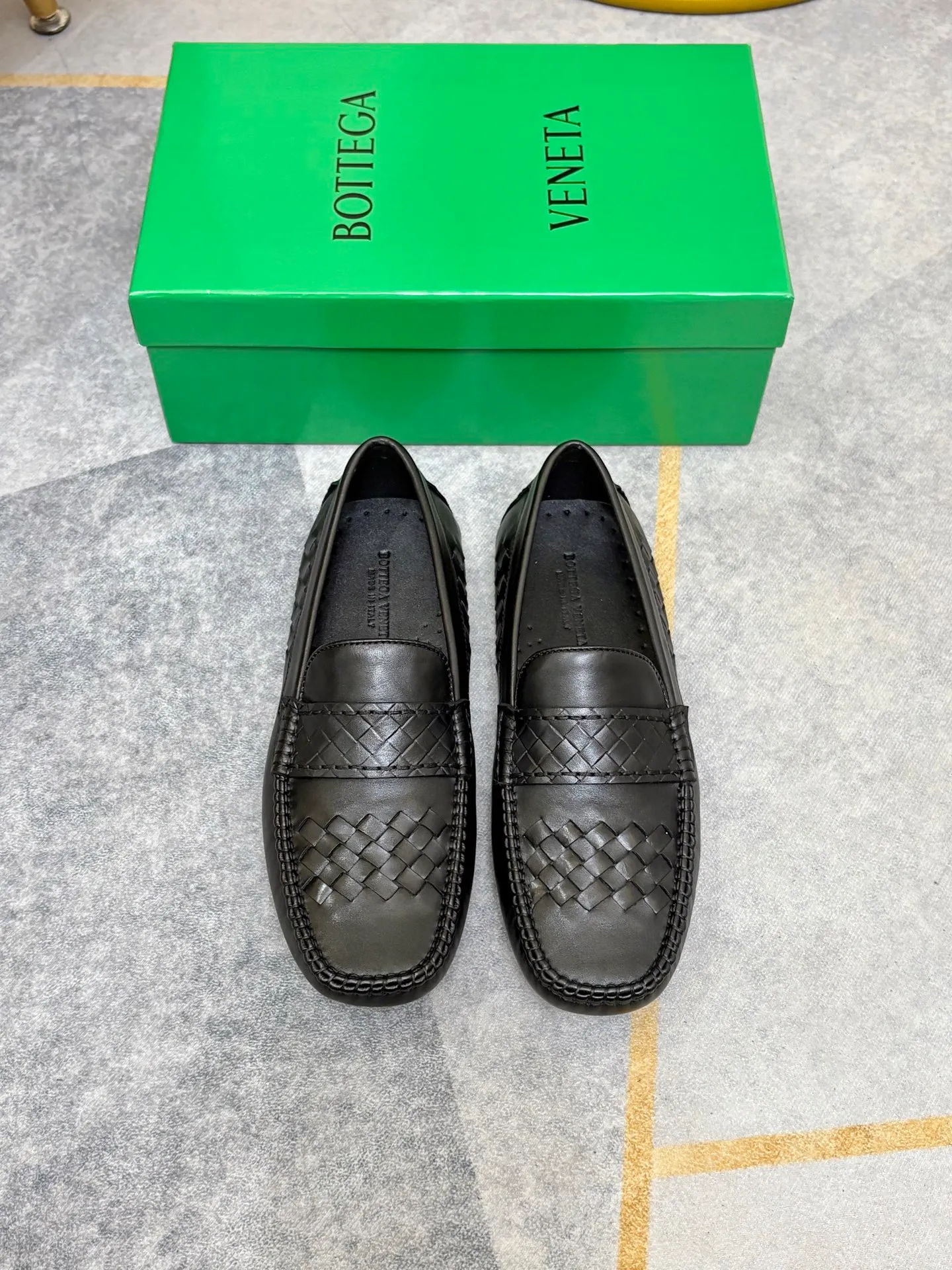 P420💰 (Niu Li + Niu Pad) [BV] The latest hot style‼ ️Casual men's shoes, uppers imported first-layer cowhide ➕Full imported cowhide lining✔️Exquisite workmanship, excellent foot feel, special rubber soles✔️, cool and fashionable, the latest fashion, fashionable outsole, hurry up.  Code number: 38-44 (can be customized to 37.45, non-refundable)